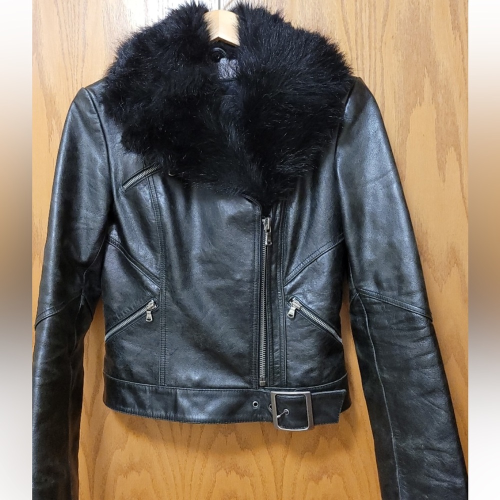 Express Women’s 100% Genuine Black Leather Biker Jacket Fur Collar SMALL RARE!